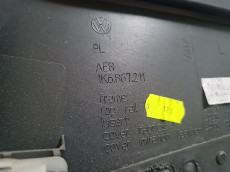 Aizmugurējo kreiso durvju apdare priekš VW GOLF 5 2004