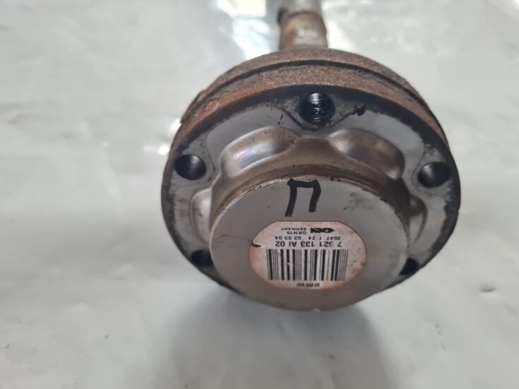 Pusass aizmugurē priekš BMW 6 E63 645 2004