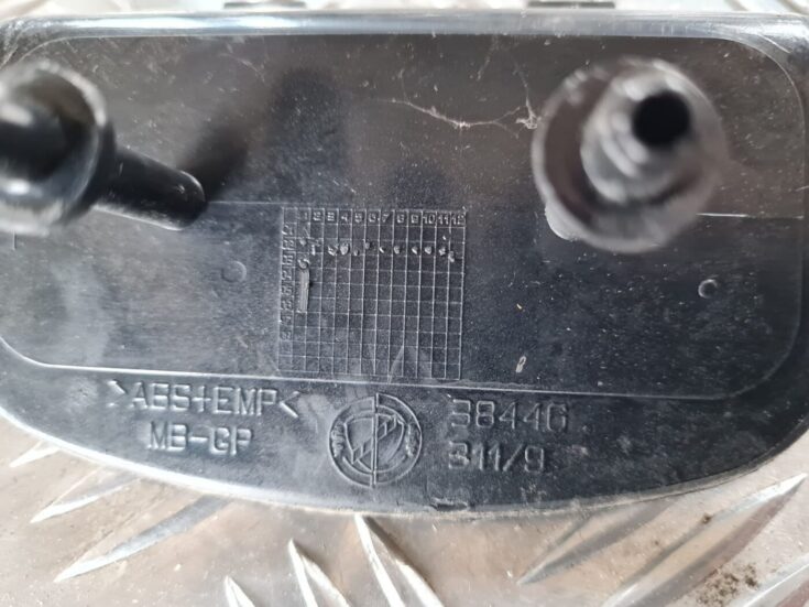 Salona plastmasa priekš FIAT STILO 2003