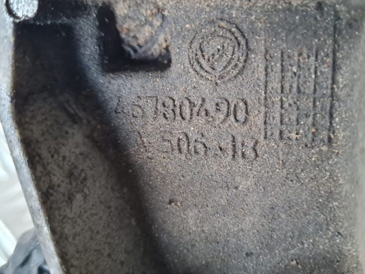 Dzinēja kronšteins priekš FIAT STILO 2003