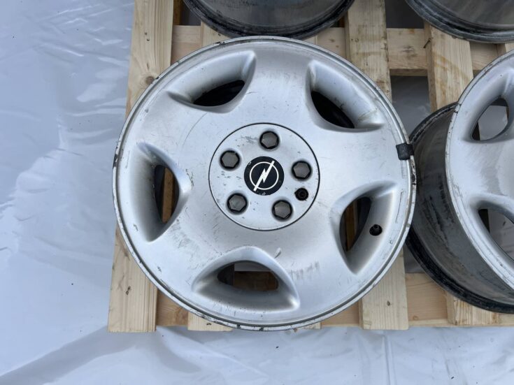 Alumīnija disku komplekts priekš OPEL VECTRA C 2006