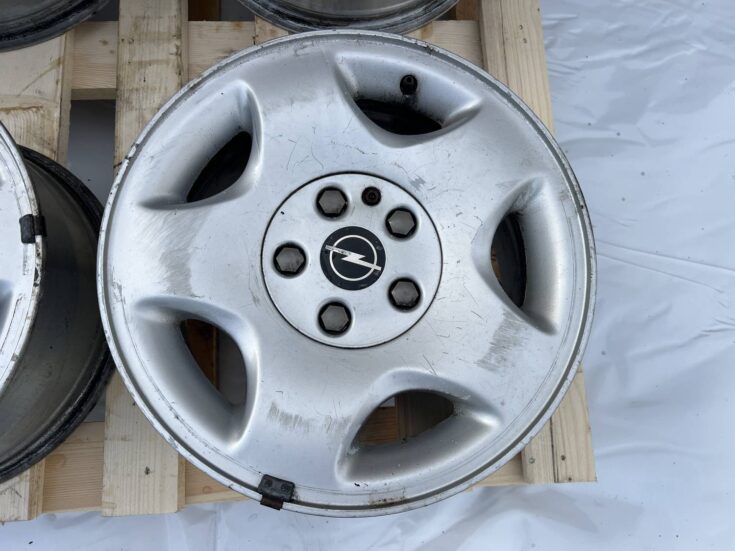 Alumīnija disku komplekts priekš OPEL VECTRA C 2006