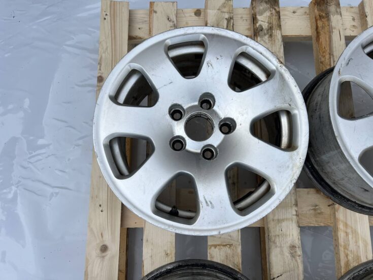 Alumīnija disku komplekts priekš AUDI A4 2004