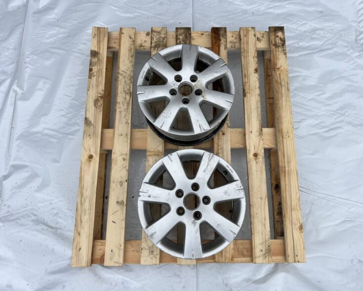 Alumīnija disku komplekts (2 gab) priekš VW GOLF 5 2006