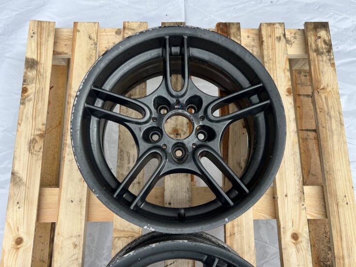 Alumīnija disku komplekts (2 gab) priekš BMW 525 E60 2004 BLACK