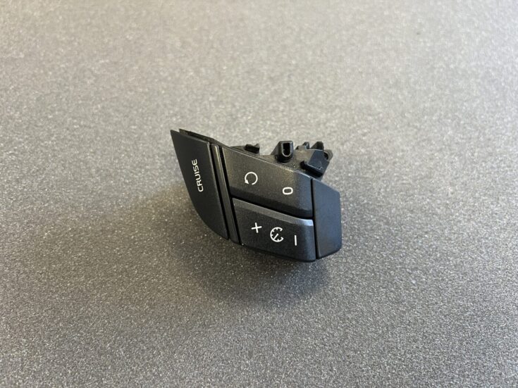 Kruīza kontroles rokturis/poga priekš VOLVO S60 2004