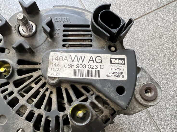 Ģenerators priekš VW GOLF 5 2006