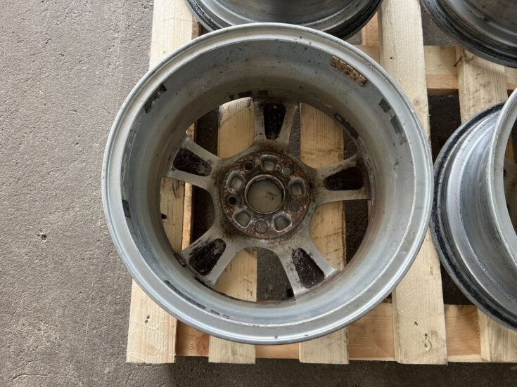 Alumīnija disku komplekts priekš HONDA CIVIC 2006