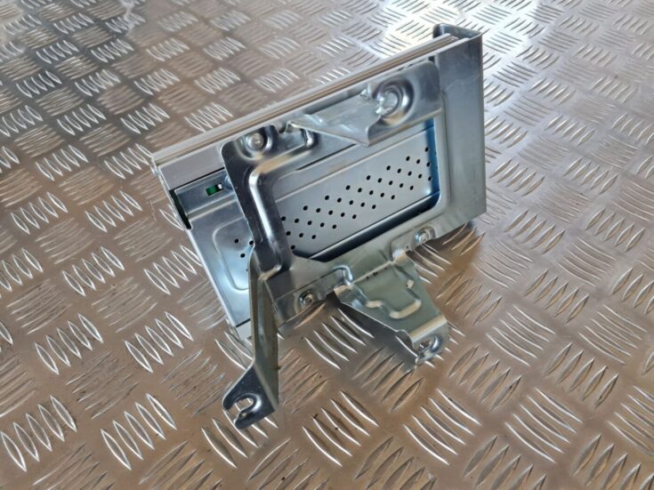Audio pastiprinātāja bloks priekš DODGE JOURNEY 2010