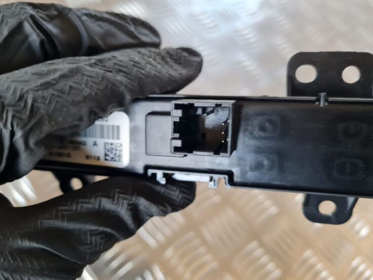 Mērinstrumentu paneļa pārslēgšanas pogas priekš DODGE JOURNEY 2010