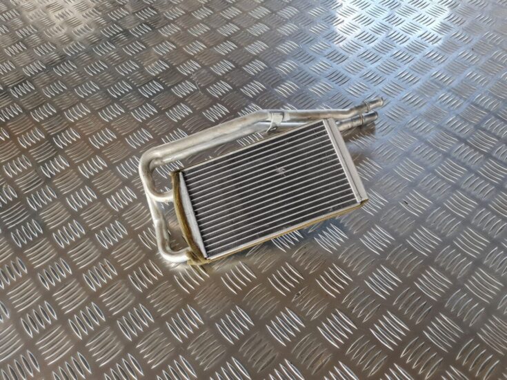 Apsildes sistēmas radiators priekš DODGE JOURNEY 2010