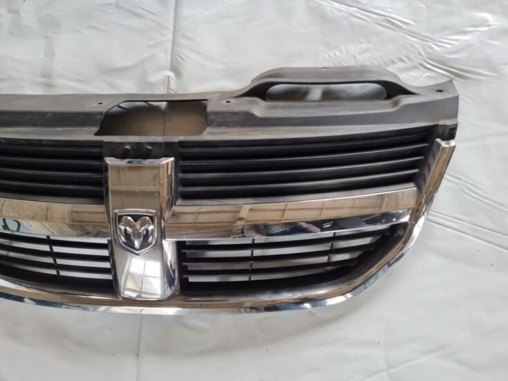 Bufera reste priekš DODGE JOURNEY 2010