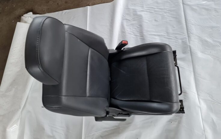 Priekšējais labais sēdeklis priekš DODGE JOURNEY 2010