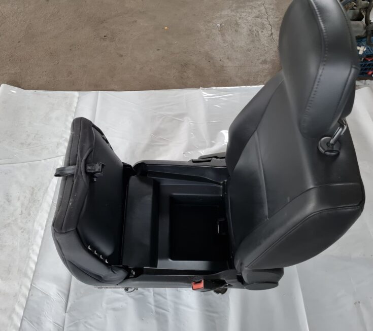 Priekšējais labais sēdeklis priekš DODGE JOURNEY 2010