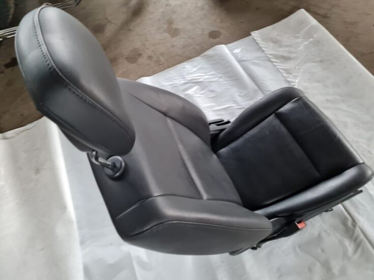 Priekšējais kreisais sēdeklis priekš DODGE JOURNEY 2010