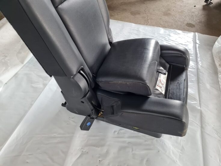 Aizmugurējais sēdeklis priekš DODGE JOURNEY 2010
