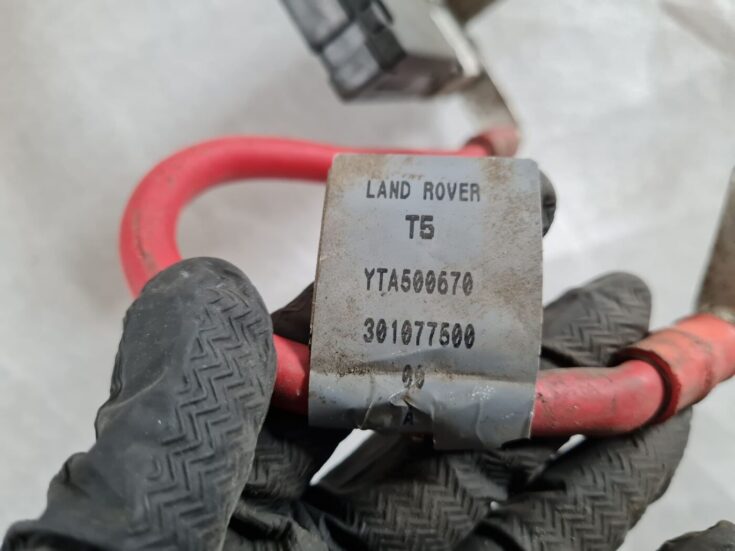 Pozitīvais elektrovads priekš RANGE ROVER SPORT 2007