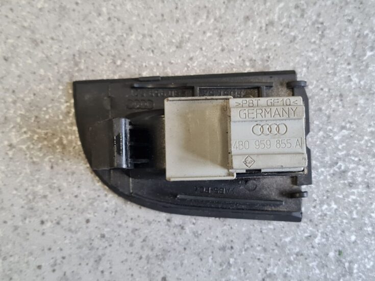 Stikla pacelšanas poga priekš AUDI A6 1998