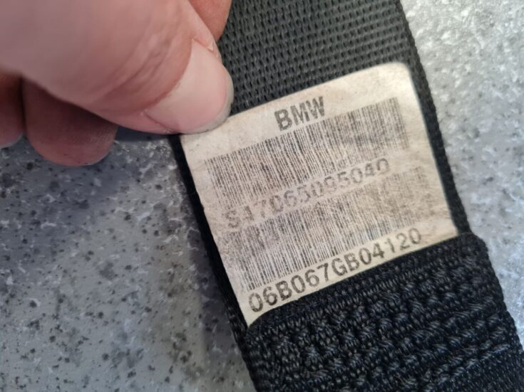 Aizmugurējā kreisa drošības josta priekš BMW 520D E60 2006 ENG.