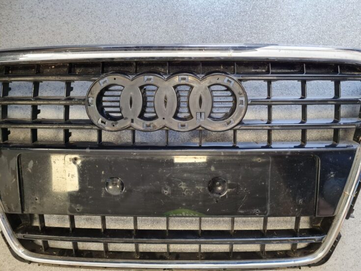 Bufera reste priekš AUDI A4 2009-2013