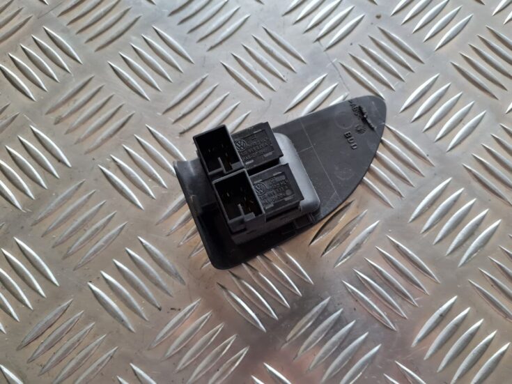 Bagāžnieka vāka atvēršanas rokturis/poga priekš VW PASSAT 2004 UNIVERSAL GREY