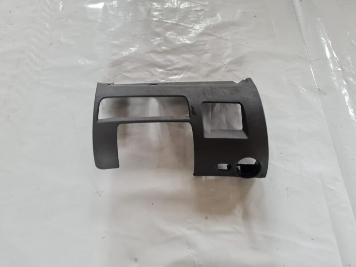 Mērinstrumentu paneļa apdare (zem stūres) priekš VW PASSAT 2004 UNIVERSAL GREY