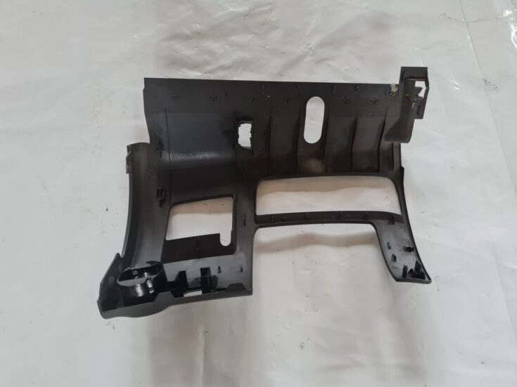 Mērinstrumentu paneļa apdare (zem stūres) priekš VW PASSAT 2004 UNIVERSAL GREY