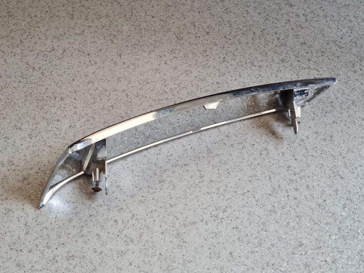 Priekšēja luktura uzlika priekš TOYOTA LAND CRUISER 2010-2018