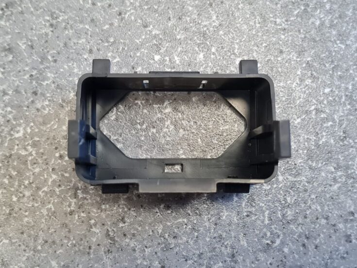 Salona plastmasa priekš VW PASSAT CC 2009