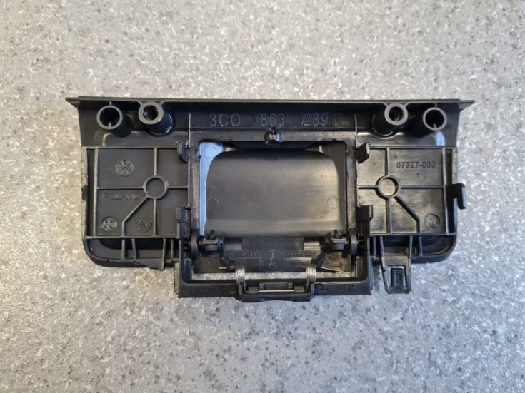Salona plastmasa priekš VW PASSAT CC 2009