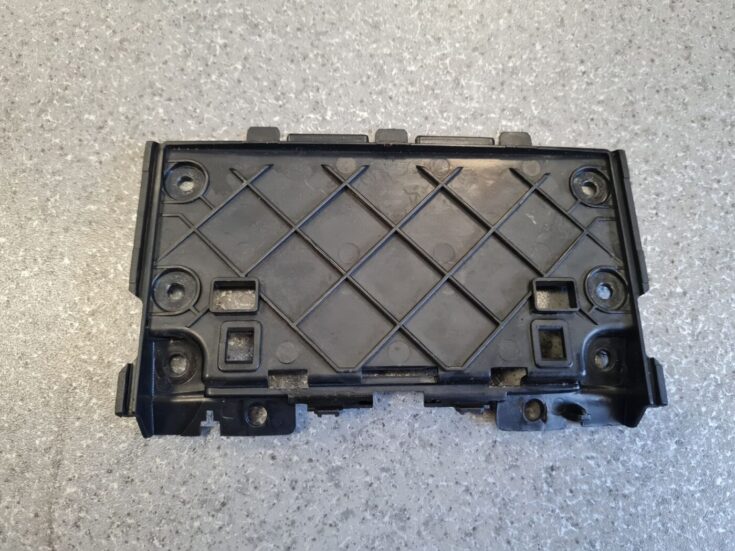 Salona plastmasa priekš VW PASSAT CC 2009