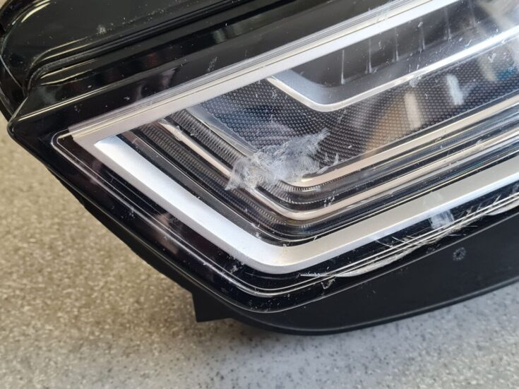 Priekšējais kreisais lukturis priekš AUDI A6 2012-2017