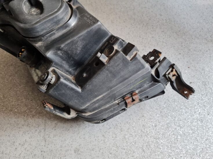 Priekšējais labais lukturis priekš AUDI A6 1994-1997