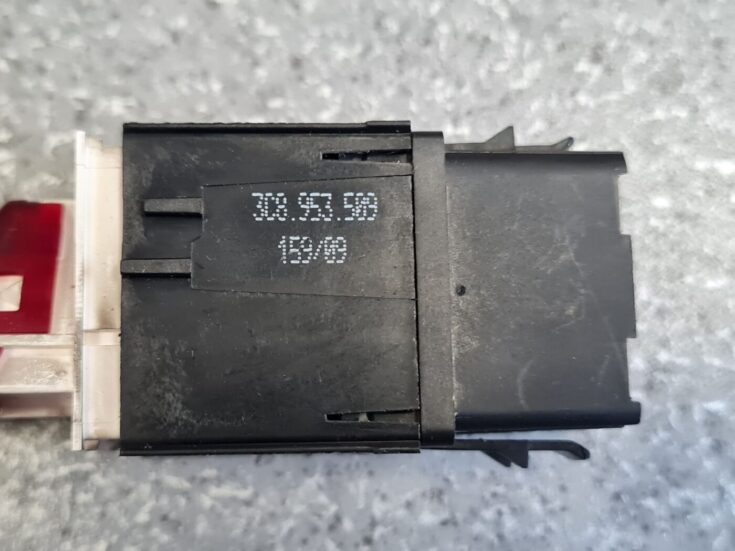 Trauksmes poga priekš VW PASSAT B6 2006 ANGL. UNIVERSAL