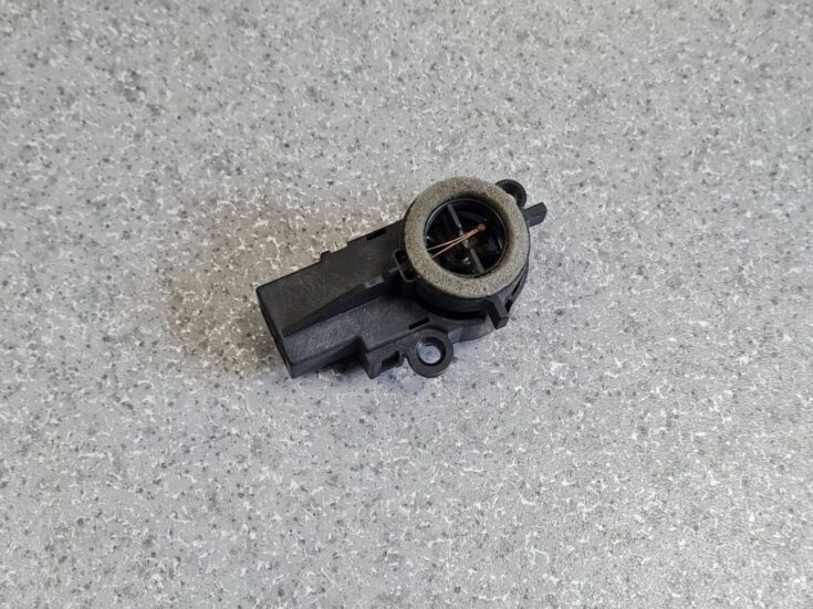 Temperatūras devejs priekš VOLVO V70 2009