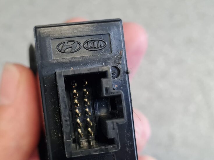 Audio/video AUX adapteris priekš KIA CEED 2007