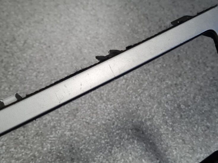 Centrālās konsoles dekoratīvais rāmis priekš MAZDA 6 2008